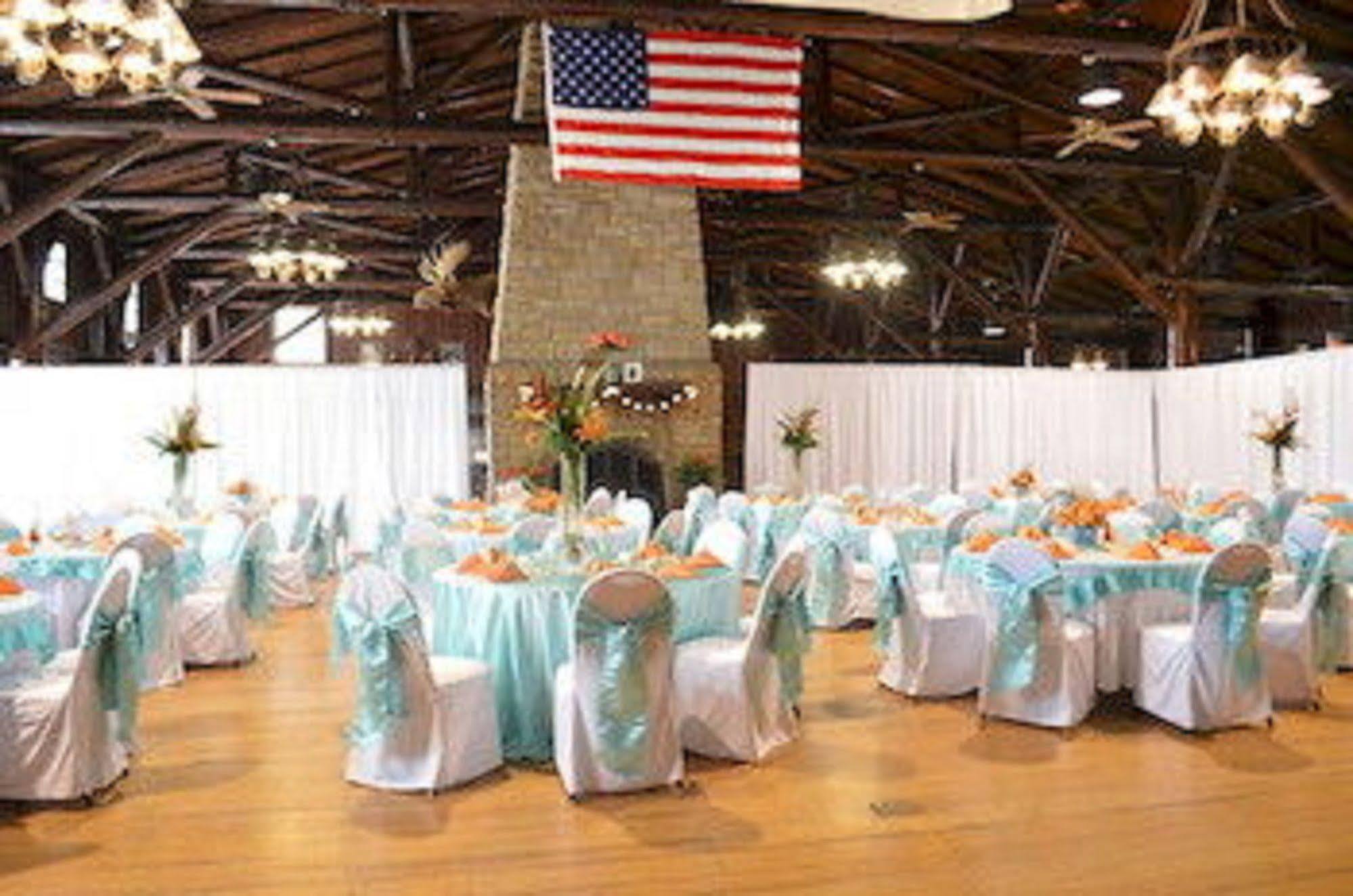 Starved Rock Lodge & Conference Center Utica Exterior photo